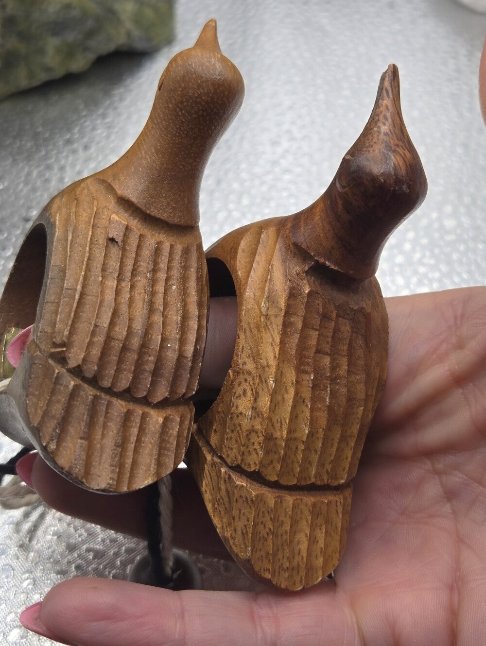 "5/$40" Vintage Lot Of 3 Napkin Rings Wooden Birds/Porcelain White Pig - Picture 6 of 10